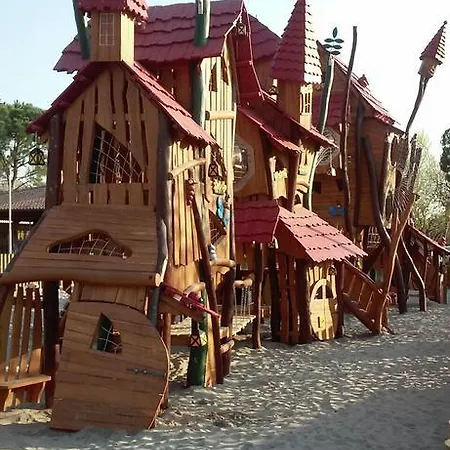Piani Di Clodia Holidaypark לאזיסה